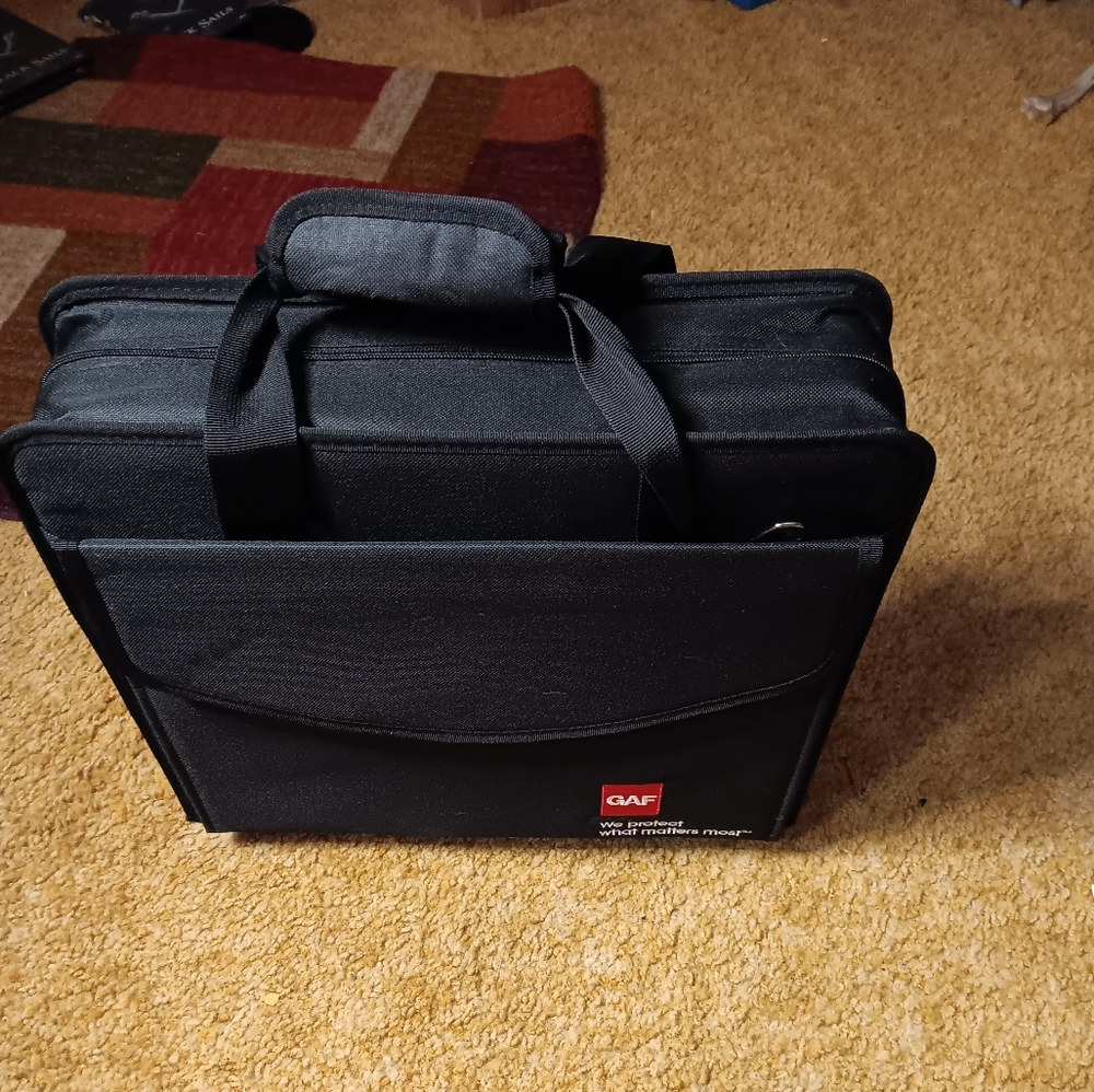 Nice business bag.